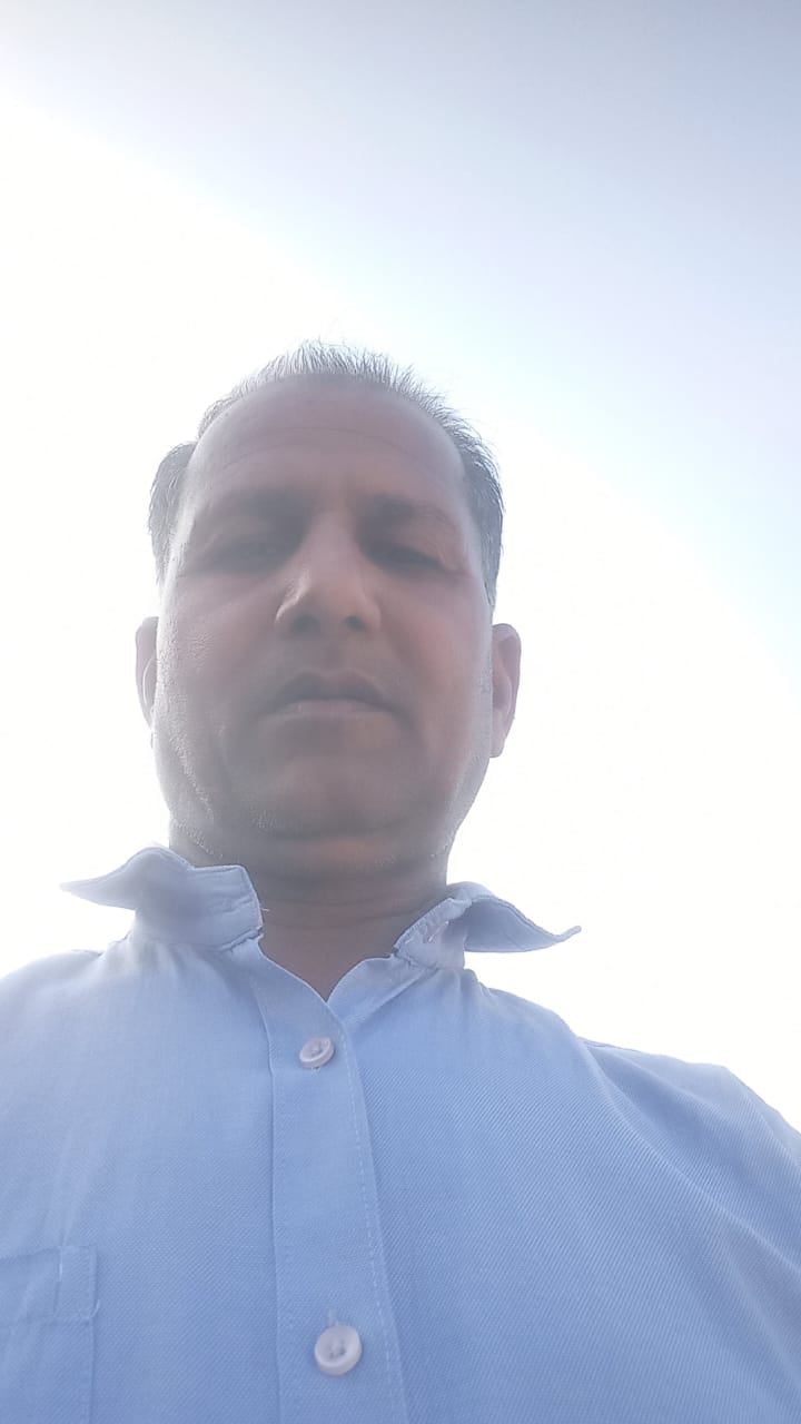घुंघचाई का आयुर्वेदिक अस्पताल भवन । संवाद
