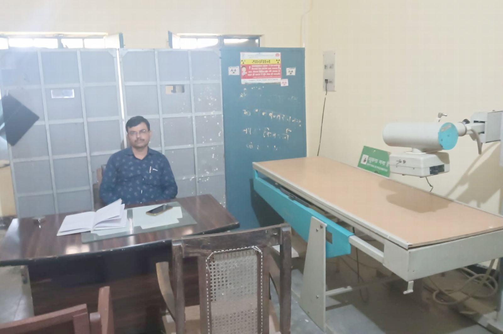 वजीरगंज में बंद पड़ी सीएचसी। संवाद वजीरगंज में बंद पड़ी सीएचसी। संवाद