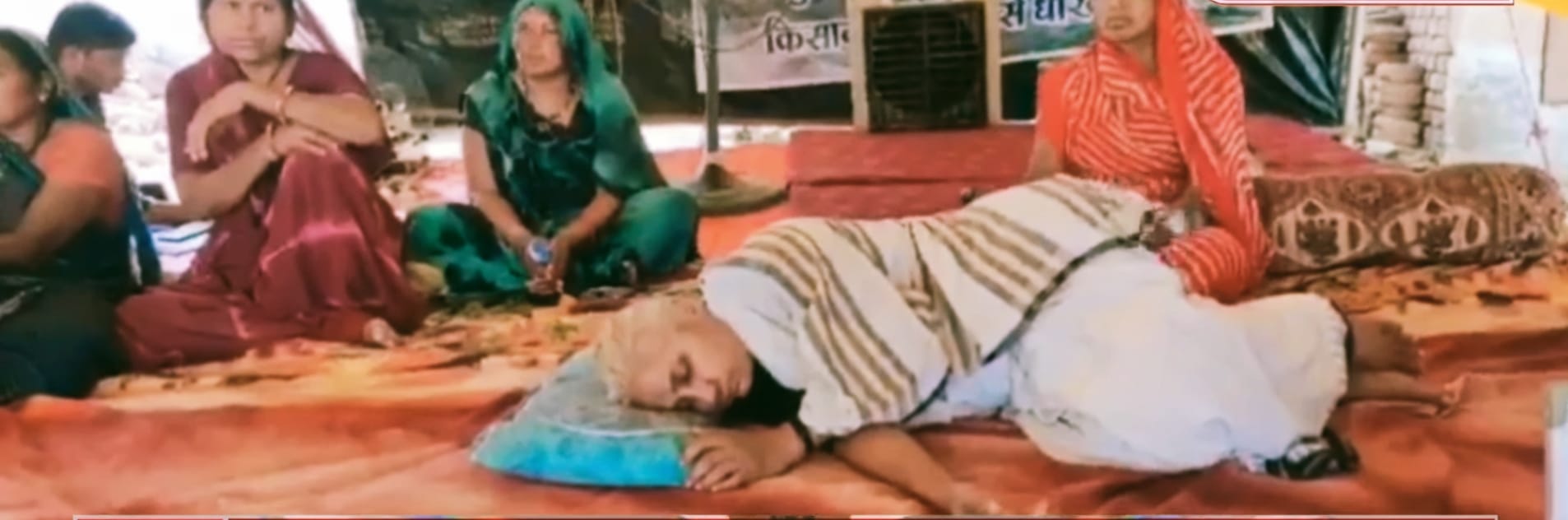 जूस पीकर मेधा पाटकर ने 8 दिन से चला आ रहा अनशन किया समाप्त