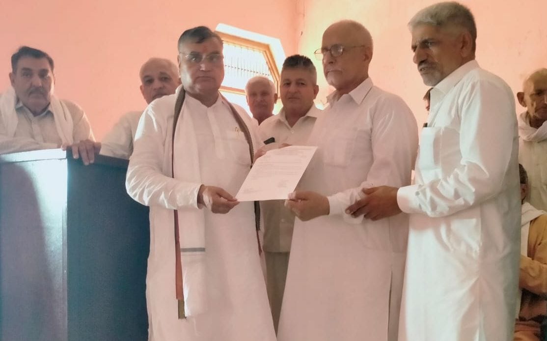 23जेएनडी02 : कांग्रेस रिटायर्ड कर्मचारी प्रकोष्ठ के पदाधिकारियों को नियुक्ति पत्र सौंपते सांस 23जेएनडी02 : कांग्रेस रिटायर्ड कर्मचारी प्रकोष्ठ के पदाधिकारियों को नियुक्ति पत्र सौंपते सांस