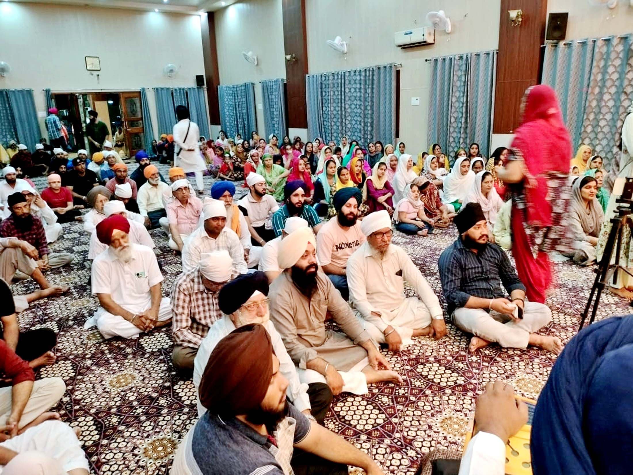 23जेएनडी03 : गुरु हरगोबिंद सिंह प्रकाश पर्व को लेकर सजा ऐतिहासिक गुरुद्वारा गुरु तेग बहादुर साह 23जेएनडी03 : गुरु हरगोबिंद सिंह प्रकाश पर्व को लेकर सजा ऐतिहासिक गुरुद्वारा गुरु तेग बहादुर साह