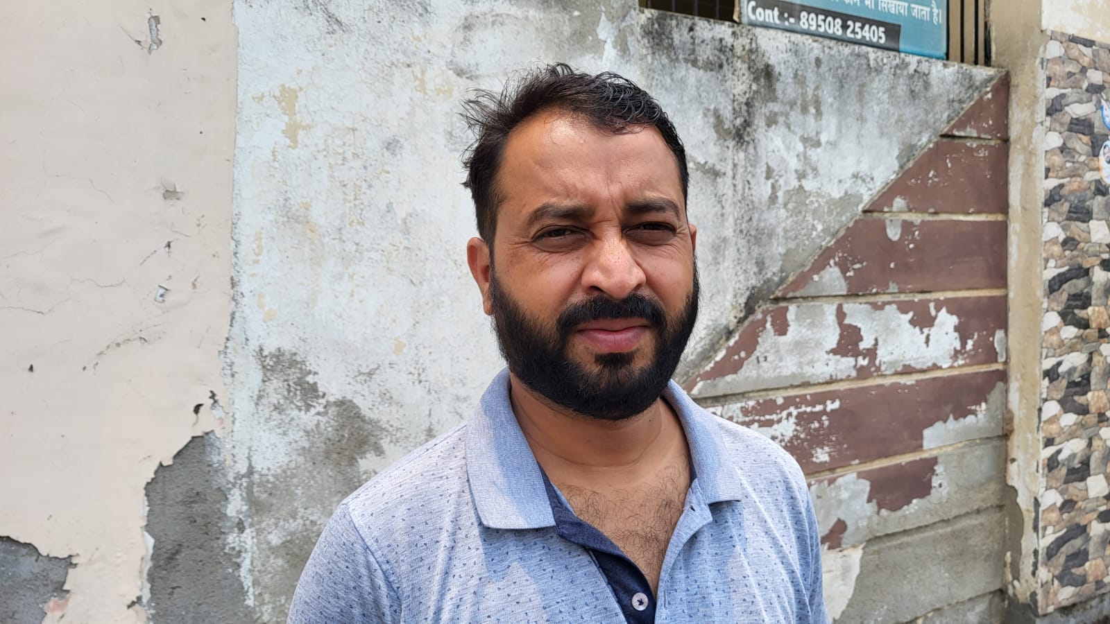 बराड़ा में नालियों की दुर्दशा।