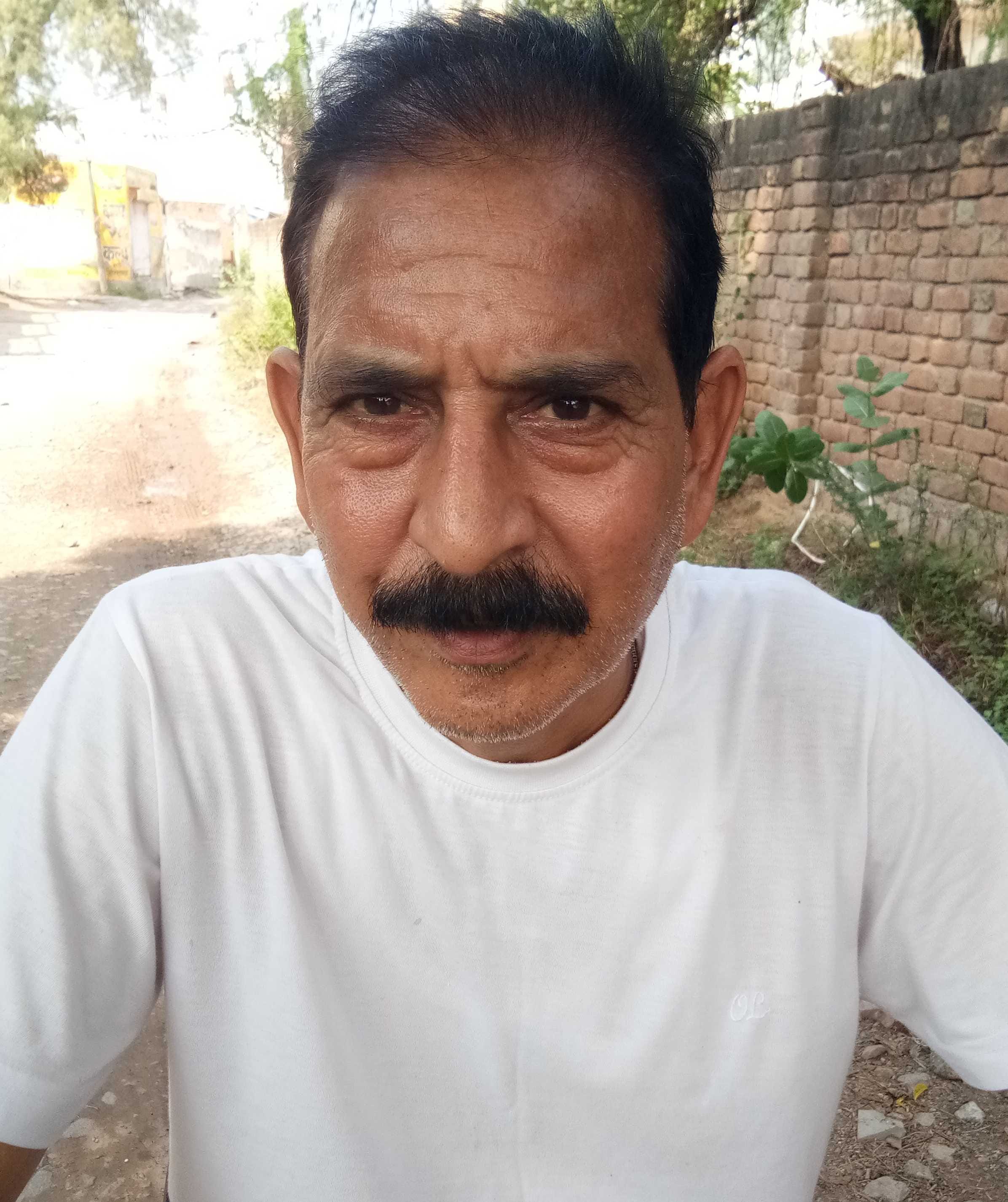 फोटो संख्या:60- पुराने डाकघर के गेट पर लगा ताला--स्रोत--संवाद फोटो संख्या:60- पुराने डाकघर के गेट पर लगा ताला--स्रोत--संवाद