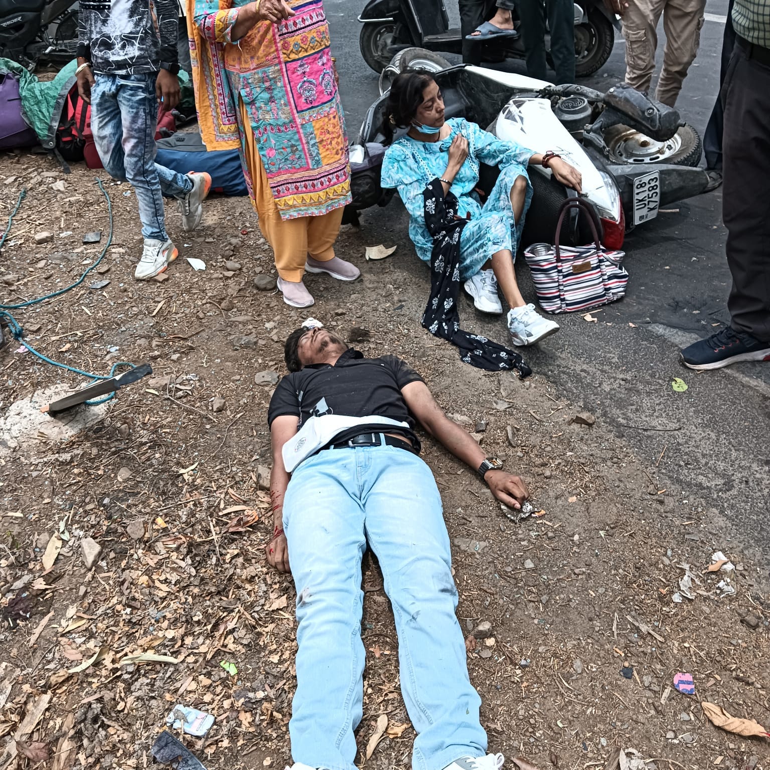 कालाढूंगी सड़क हादसे के घायल