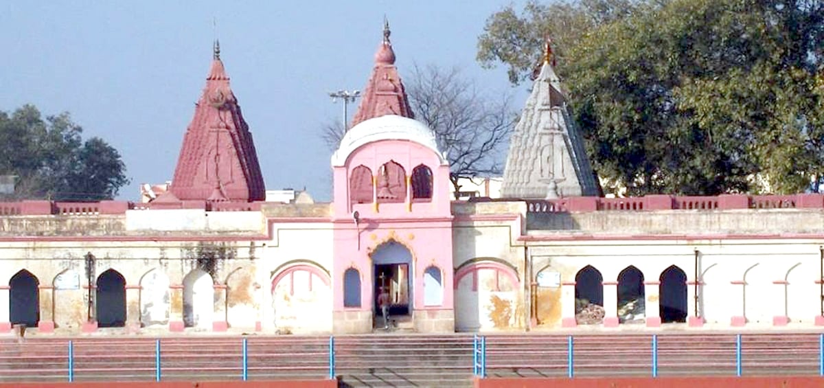25जेएनडी31: सफीदों के मध्य में विद्यमान महाभारतकालीन नागक्षेत्र सरोवर मंदिर। संवाद 25जेएनडी31: सफीदों के मध्य में विद्यमान महाभारतकालीन नागक्षेत्र सरोवर मंदिर। संवाद