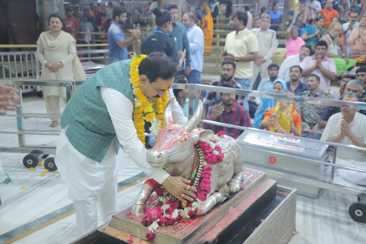 बाबा महाकाल का आशीर्वाद लेने उज्जैन आए पूर्व गृहमंत्री नरोत्तम मिश्रा