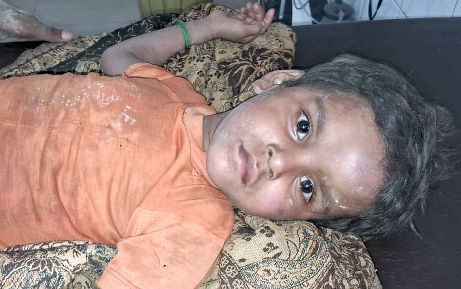 घटना स्थल जांच करती पुलिस। संवाद
