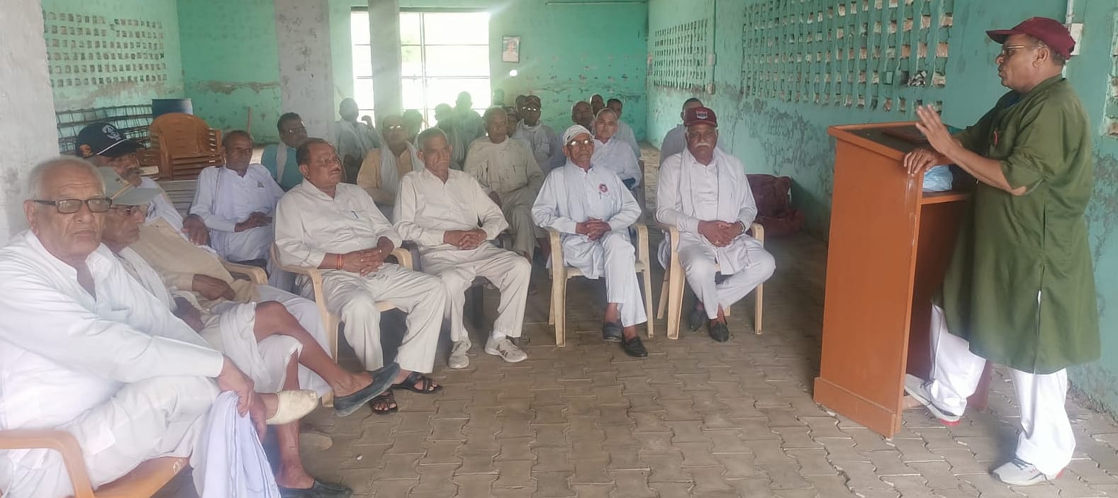 07जेएनडी25: बैठक में भाग लेते पूर्व सैनिक। संवाद 07जेएनडी25: बैठक में भाग लेते पूर्व सैनिक। संवाद