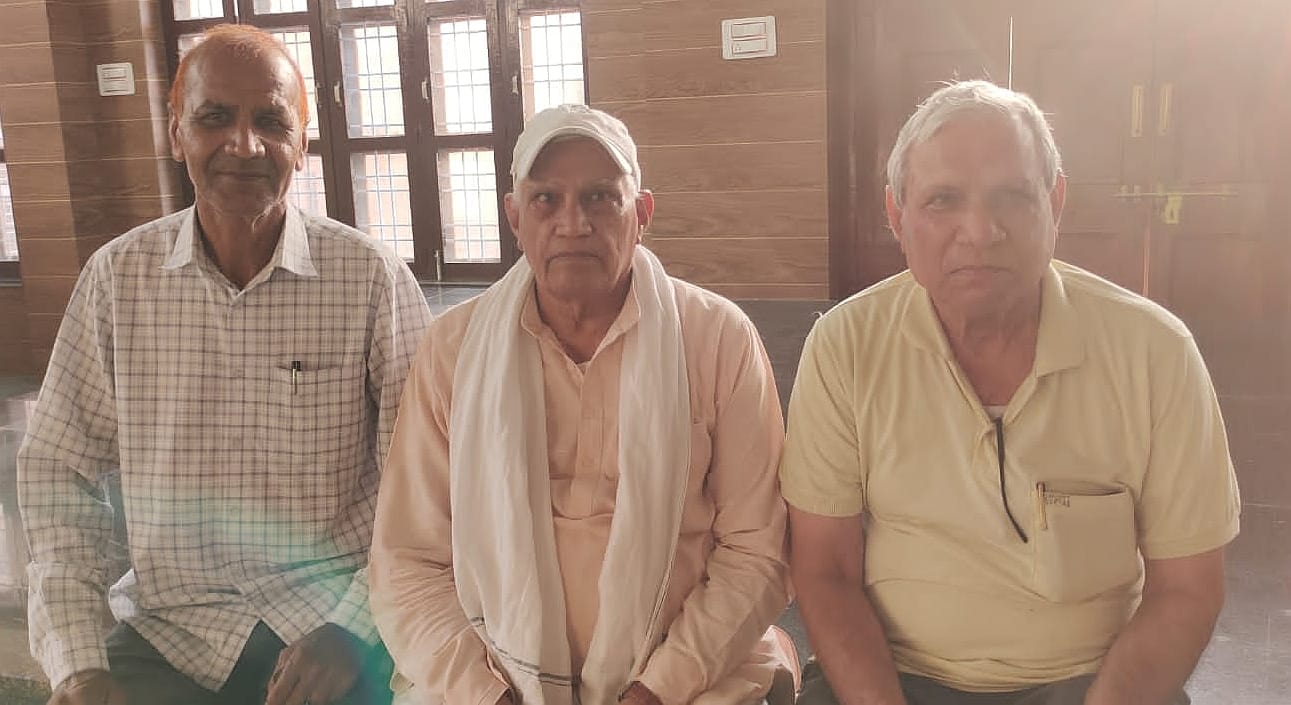 07जेएनडी28: जानकारी देते हुए किताब सिंह भनवाला। स्रोत एसोसिएशन