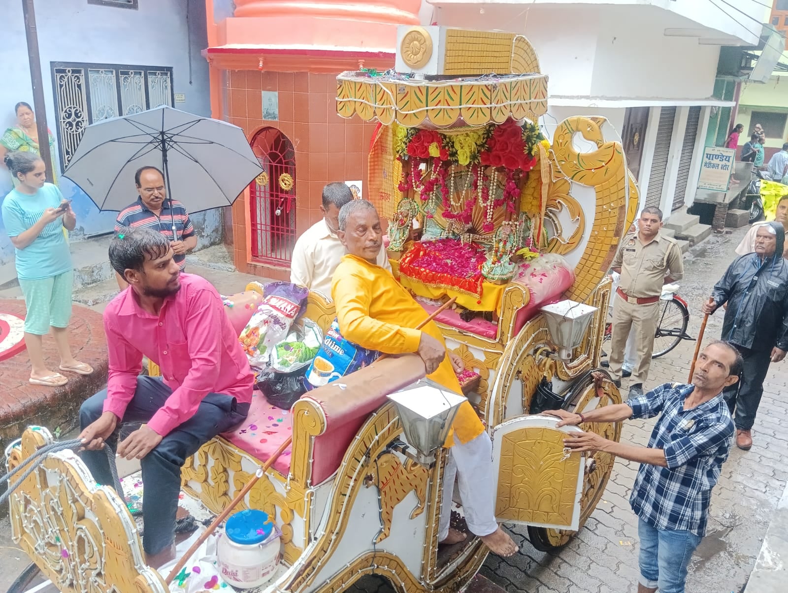 बीसलपुर में निकाली जगन्नाथ शोभायात्रा।संवाद बीसलपुर में निकाली जगन्नाथ शोभायात्रा।संवाद
