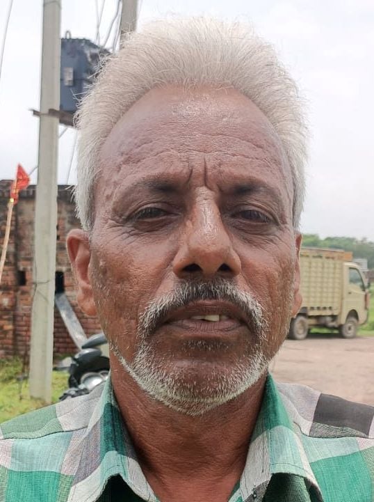 म्योहर में विद्युत सप्लाई ठीक करता लाइनमैन। संवाद म्योहर में विद्युत सप्लाई ठीक करता लाइनमैन। संवाद