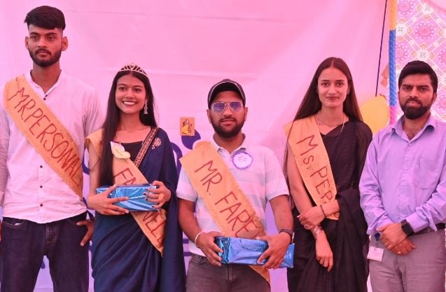 आईटीआई दाड़लाघाट में सांस्कृतिक कार्यक्रम प्रस्तुत करते हुए। संवाद आईटीआई दाड़लाघाट में सांस्कृतिक कार्यक्रम प्रस्तुत करते हुए। संवाद