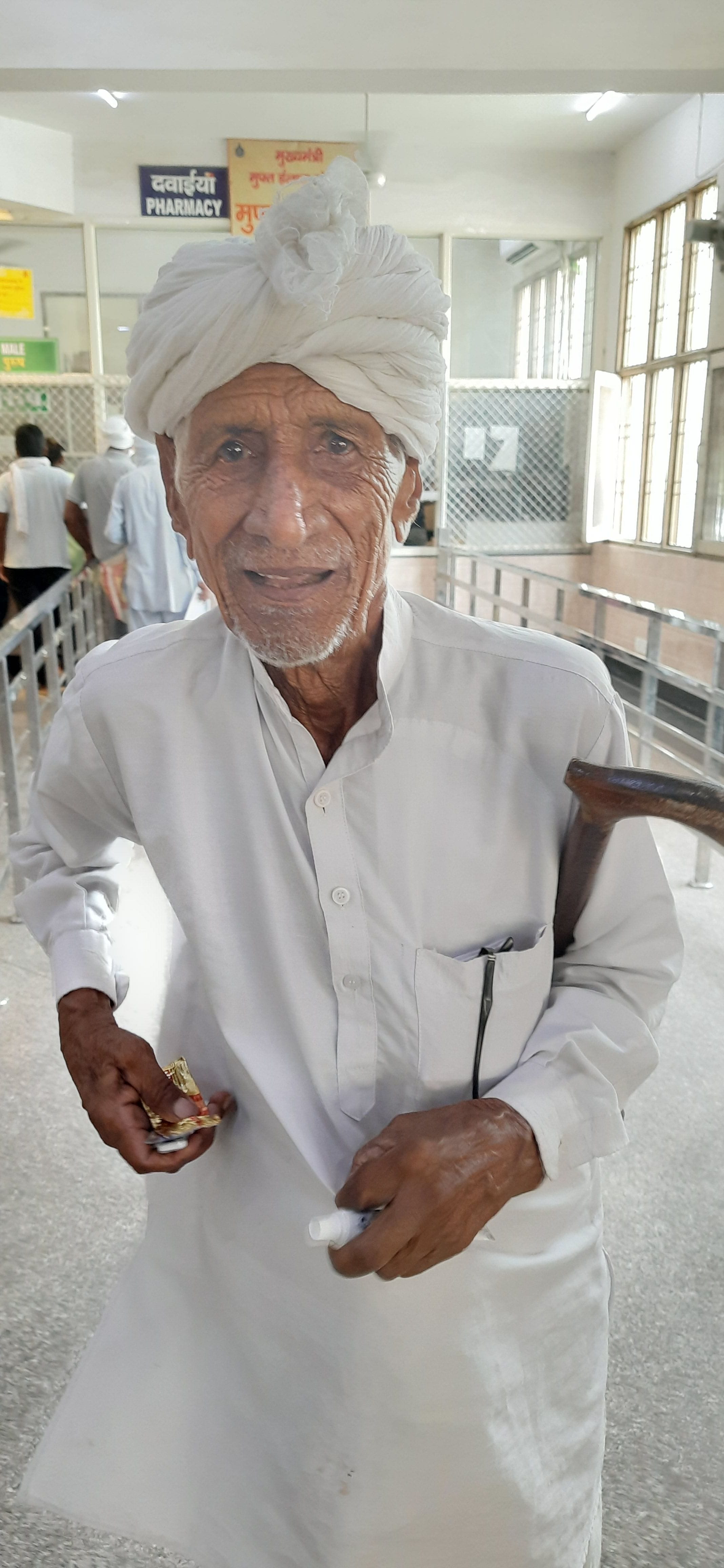 15जेएनडी19: नागरिक अस्पताल में फिजिशियन चिकित्सक के बाहर लगी मरीजों की भीड़। संवाद 15जेएनडी19: नागरिक अस्पताल में फिजिशियन चिकित्सक के बाहर लगी मरीजों की भीड़। संवाद