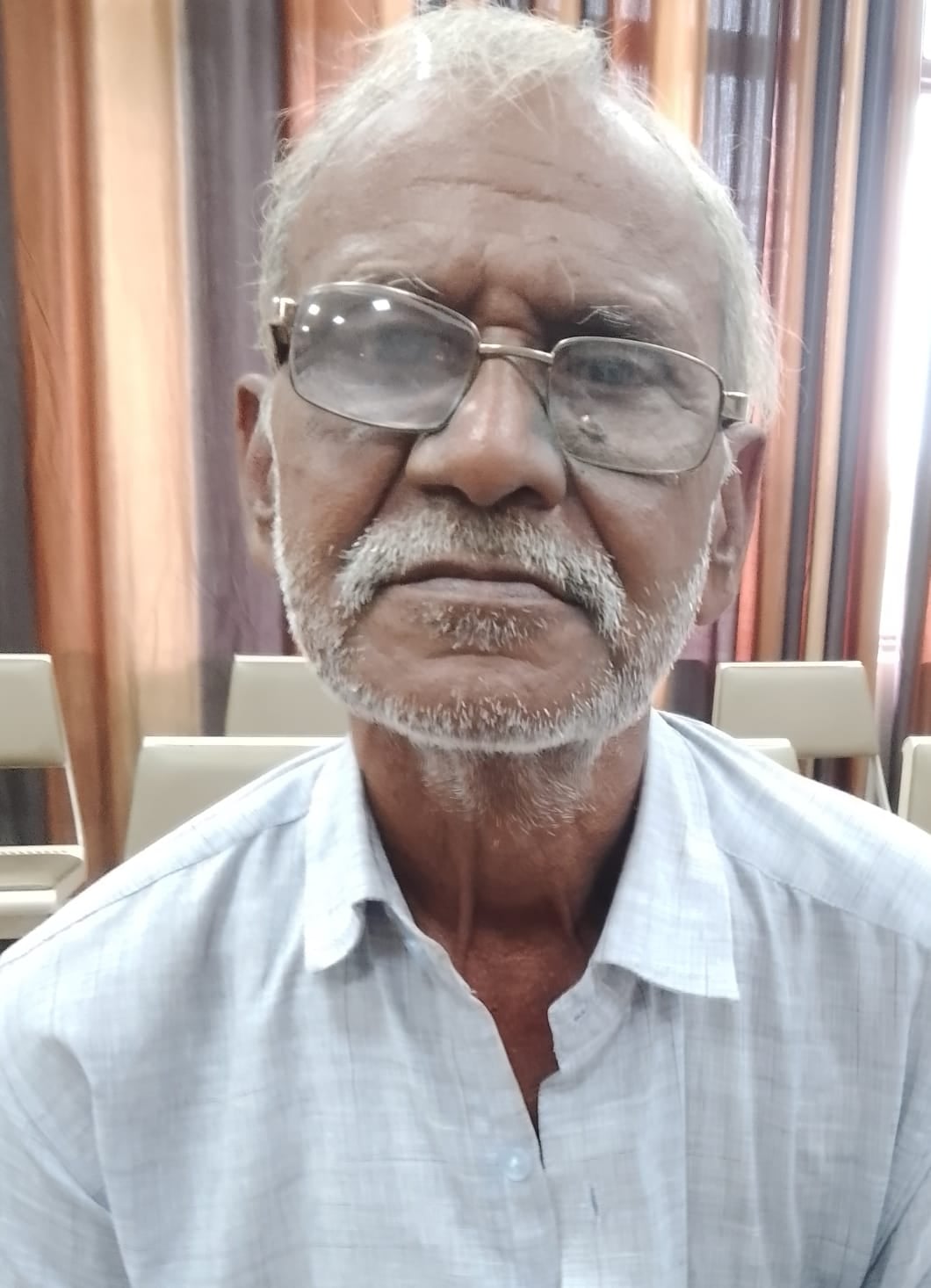 फोटो संख्या:54- महेंद्रगढ़ सरल केंद्र में खाली पड़ी कुर्सियां--स्रोत--संवाद फोटो संख्या:54- महेंद्रगढ़ सरल केंद्र में खाली पड़ी कुर्सियां--स्रोत--संवाद