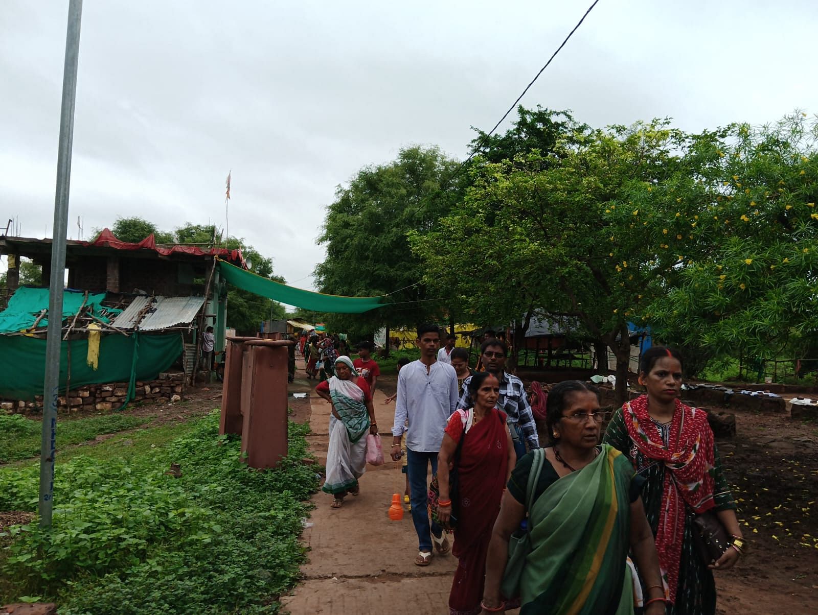 एकादशी पर्व पर ओंकारेश्वर पहुंचे श्रद्धालु