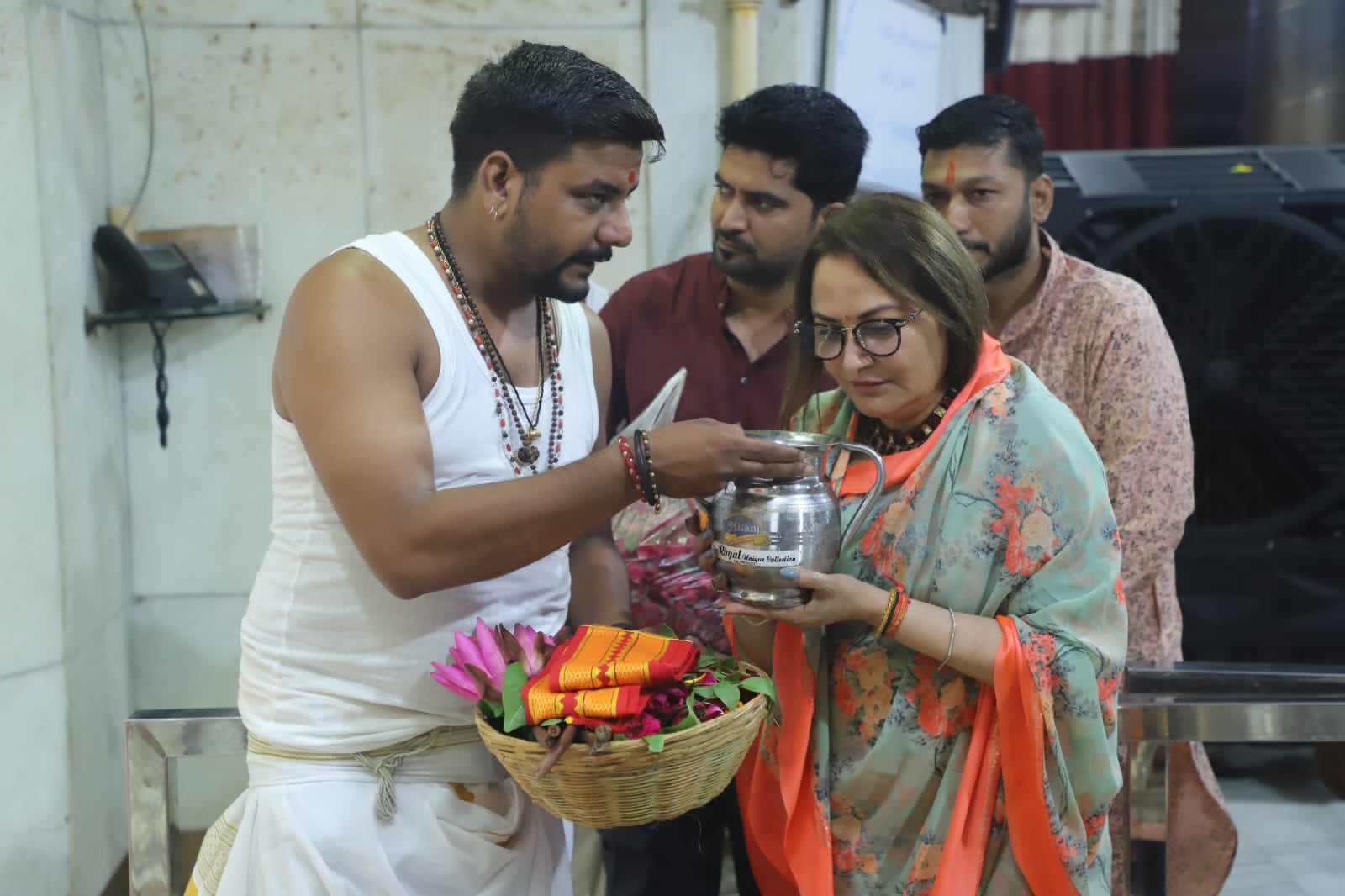 बाबा महाकाल के दर्शन करने पहुंचे अभिनेत्री सुश्री जयाप्रदा...