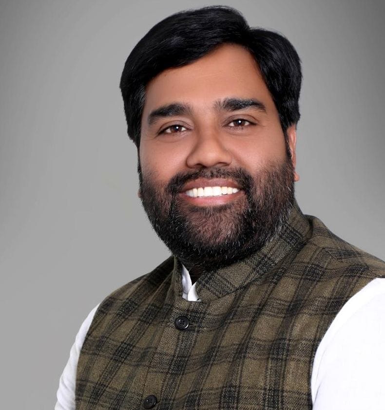 फोटो संख्या: 72 पूर्व भाजपा जिला अध्यक्ष कवंर सिंह यादव--संवाद