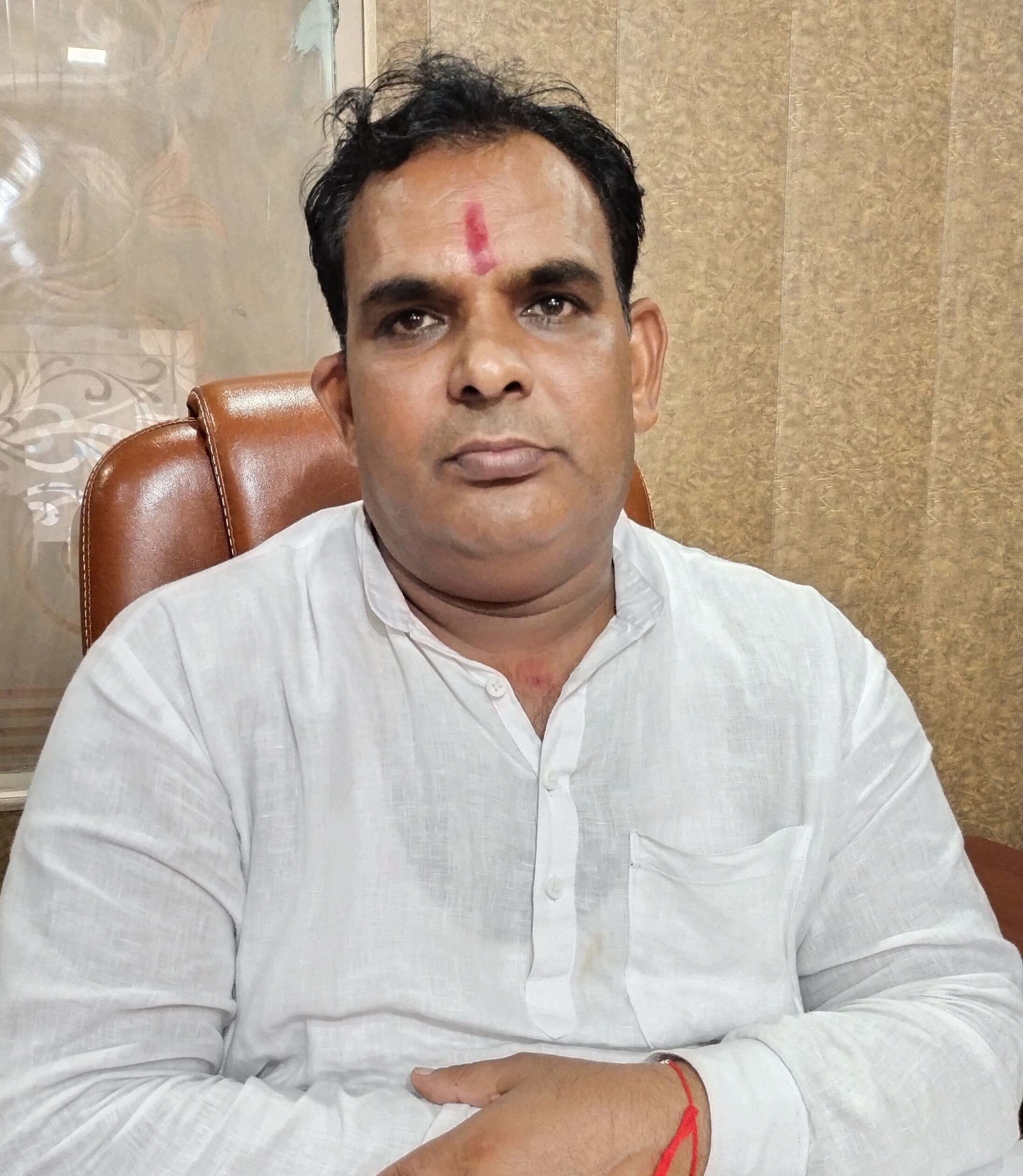 फोटो संख्या:78- श्रीरामलीला परिषद महेंद्रगढ़ के पास लगा गंदगी का ढ़ेर--संवाद फोटो संख्या:78- श्रीरामलीला परिषद महेंद्रगढ़ के पास लगा गंदगी का ढ़ेर--संवाद