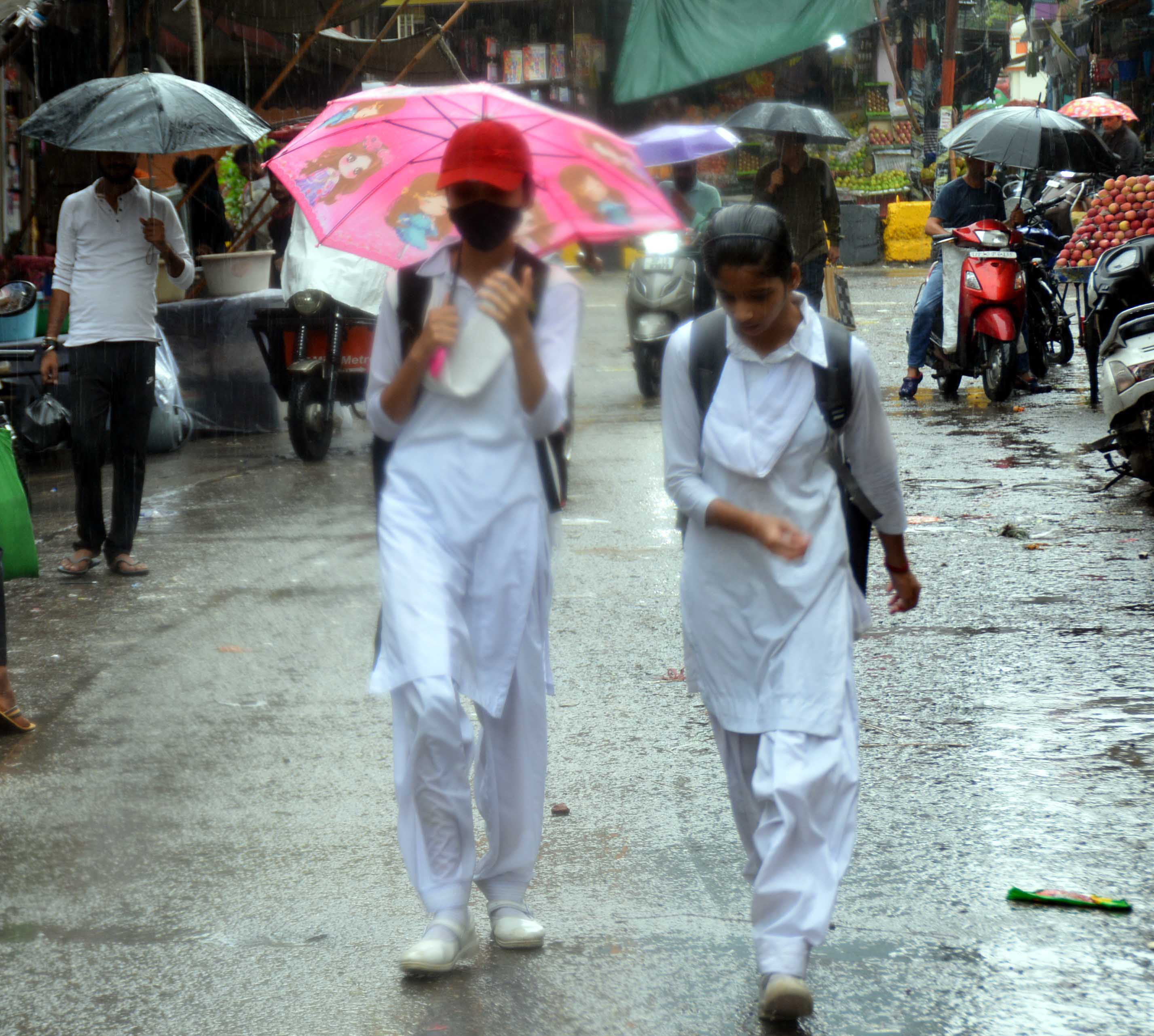 शामली माजरा रोड पर जल भराव