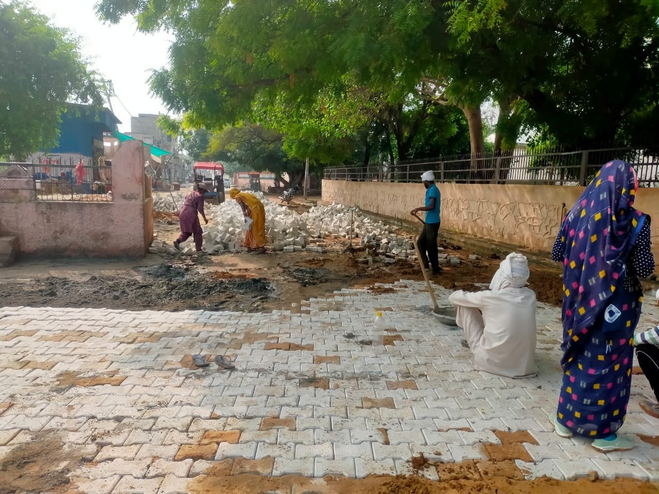 फोटो संख्या:51- नगर पालिका कनीना में अधिकारियों की बैठक लेते एसडीएम सुरेंद्र सिंह--संवाद फोटो संख्या:51- नगर पालिका कनीना में अधिकारियों की बैठक लेते एसडीएम सुरेंद्र सिंह--संवाद