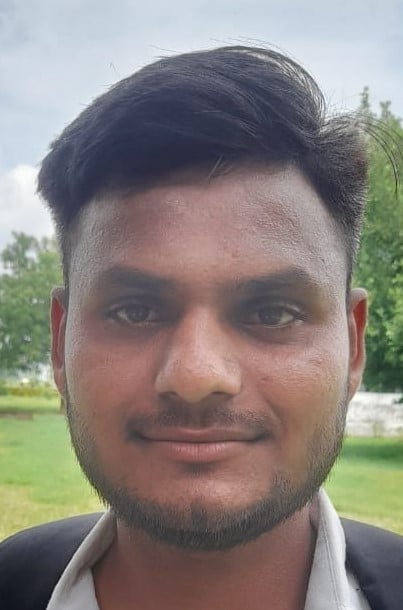 महेंद्र कुमार, गांव निवाड़ी, निगोही। महेंद्र कुमार, गांव निवाड़ी, निगोही।
