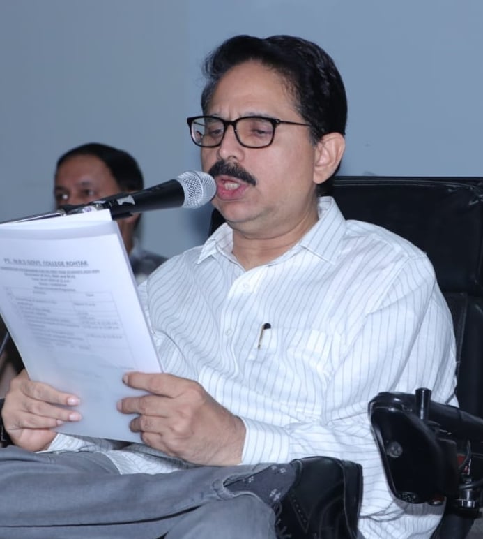 25सीटीके05... पंडित नेकीराम शर्मा राजकीय महाविद्यालय में आयोजित ओरिएंटेशन कार्यक्रम मौजूद विद्य 25सीटीके05... पंडित नेकीराम शर्मा राजकीय महाविद्यालय में आयोजित ओरिएंटेशन कार्यक्रम मौजूद विद्य