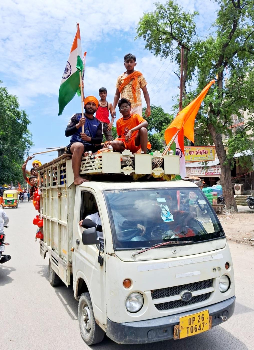 कांवड़ यात्रा में झूमते निकले कांवड़िये। संवाद कांवड़ यात्रा में झूमते निकले कांवड़िये। संवाद