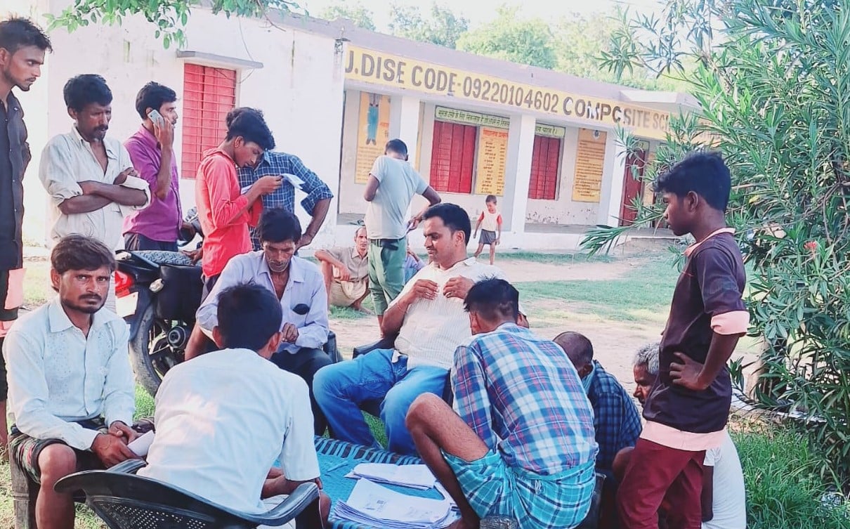 किसान अवधेश कुमार वर्मा गांव उटहा। स्रोत: स्वयं किसान अवधेश कुमार वर्मा गांव उटहा। स्रोत: स्वयं