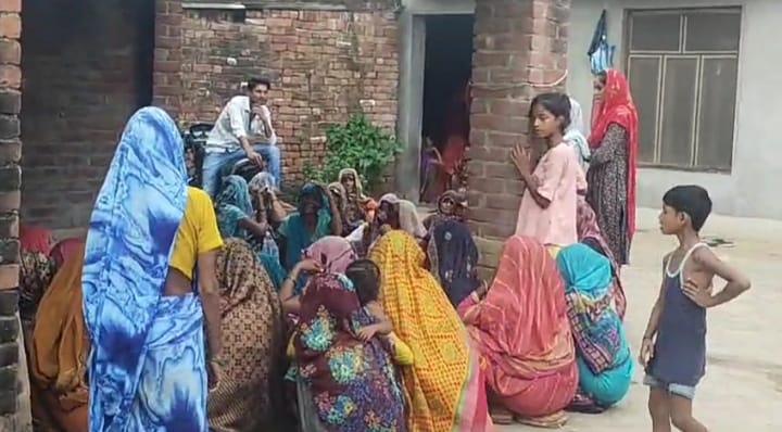 महेश का फाइल फोटो।