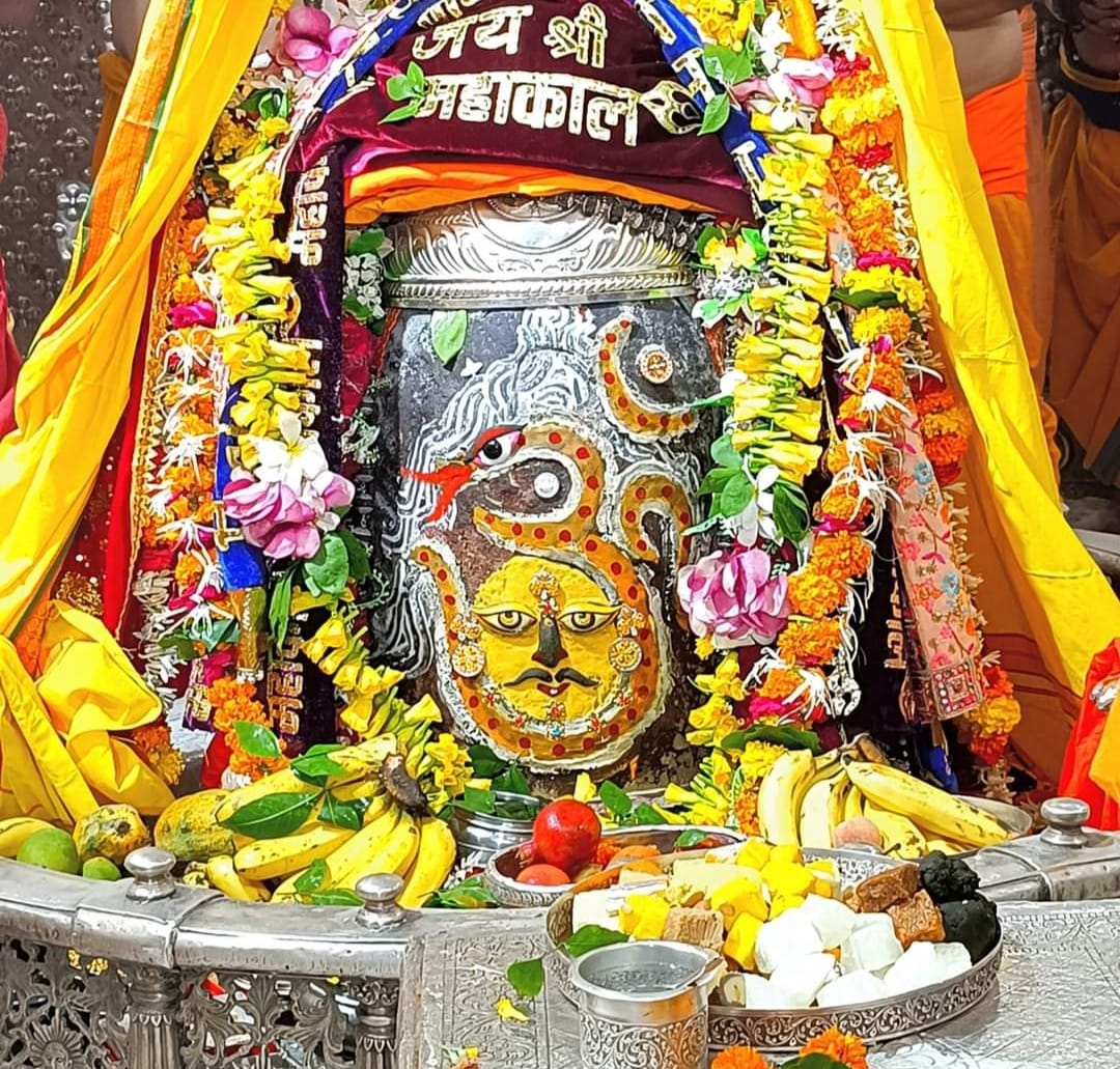 बाबा महाकाल का कुछ ऐसे होता है अलग-अलग स्वरूपों में श्रंगार