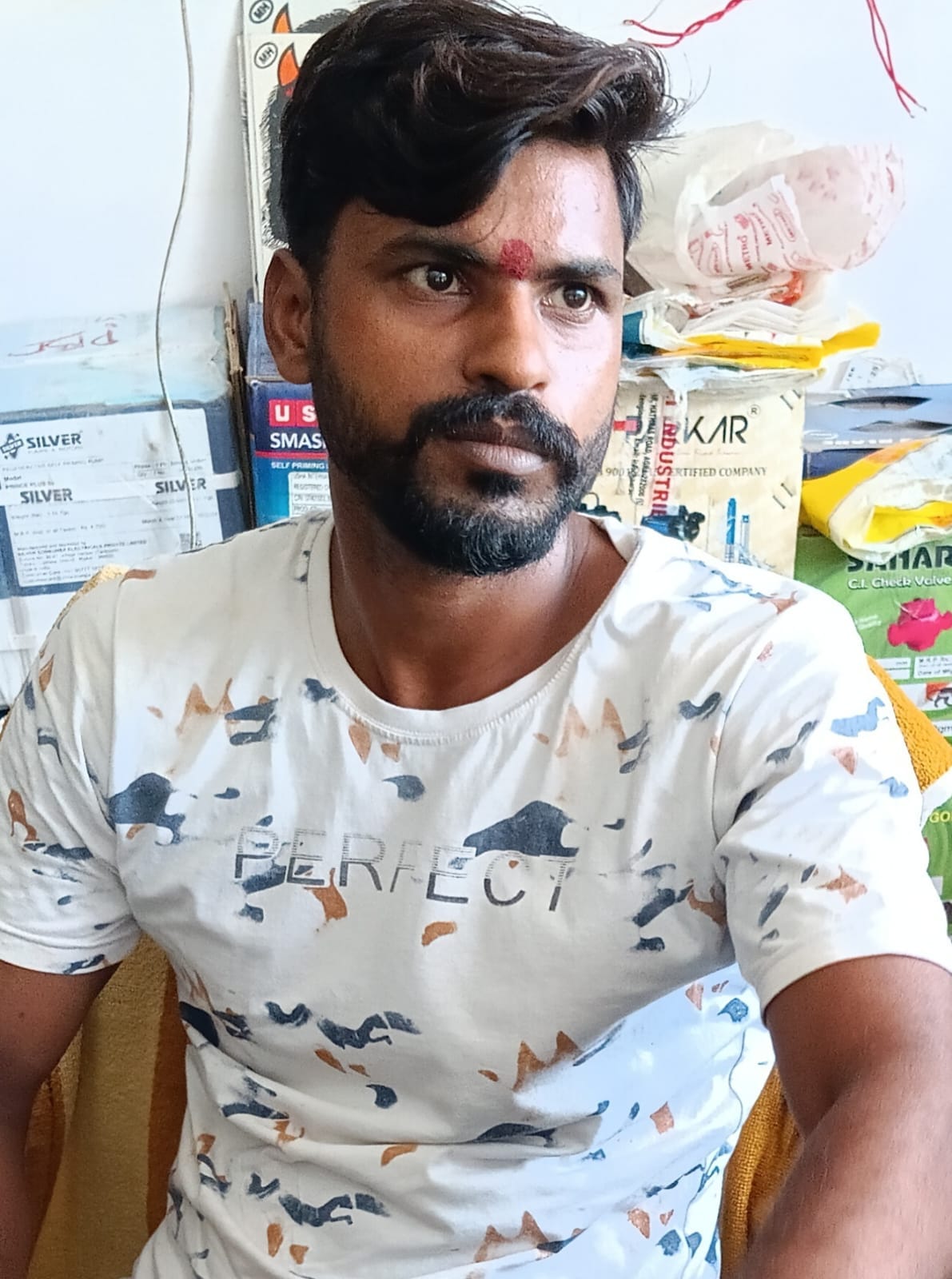 गांव बिलगंवा जाने वाला खस्ताहाल मार्ग।संवाद गांव बिलगंवा जाने वाला खस्ताहाल मार्ग।संवाद