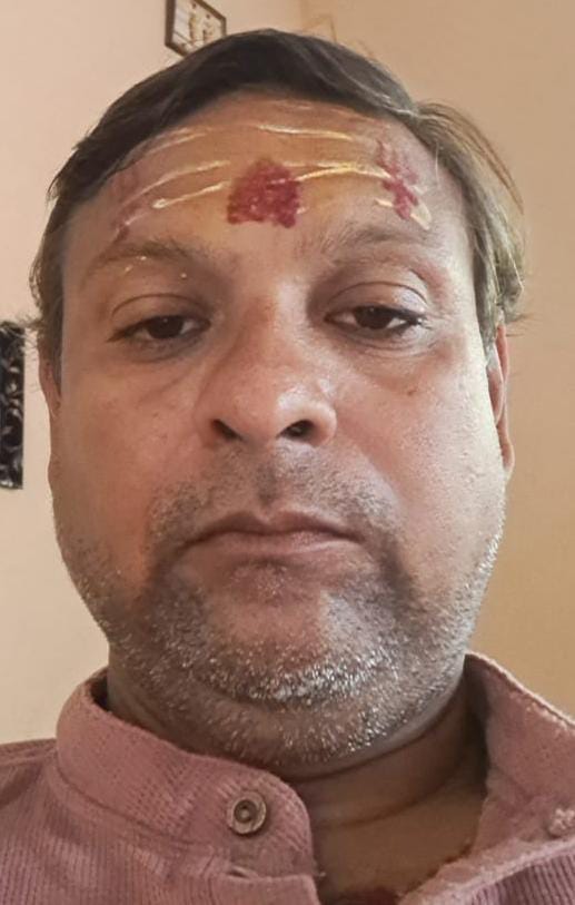 नौंगवा पकड़िया में एक खाली जगह पर भरा पानी।संवाद