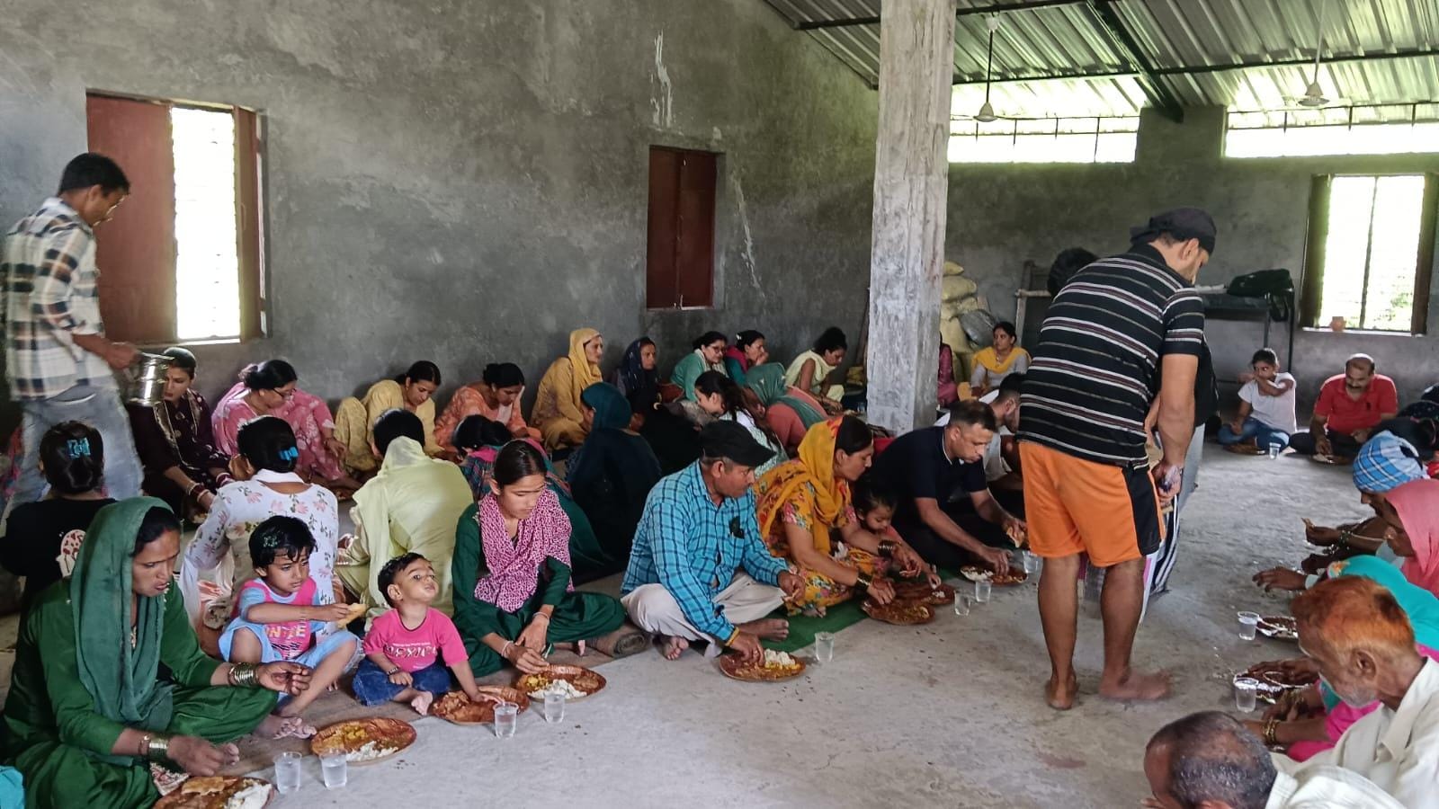 - नाग देवता मंदिर में नाग पंचमी पर पूजा अर्चना करने पहुंचे श्रद्वालू: संवाद - नाग देवता मंदिर में नाग पंचमी पर पूजा अर्चना करने पहुंचे श्रद्वालू: संवाद