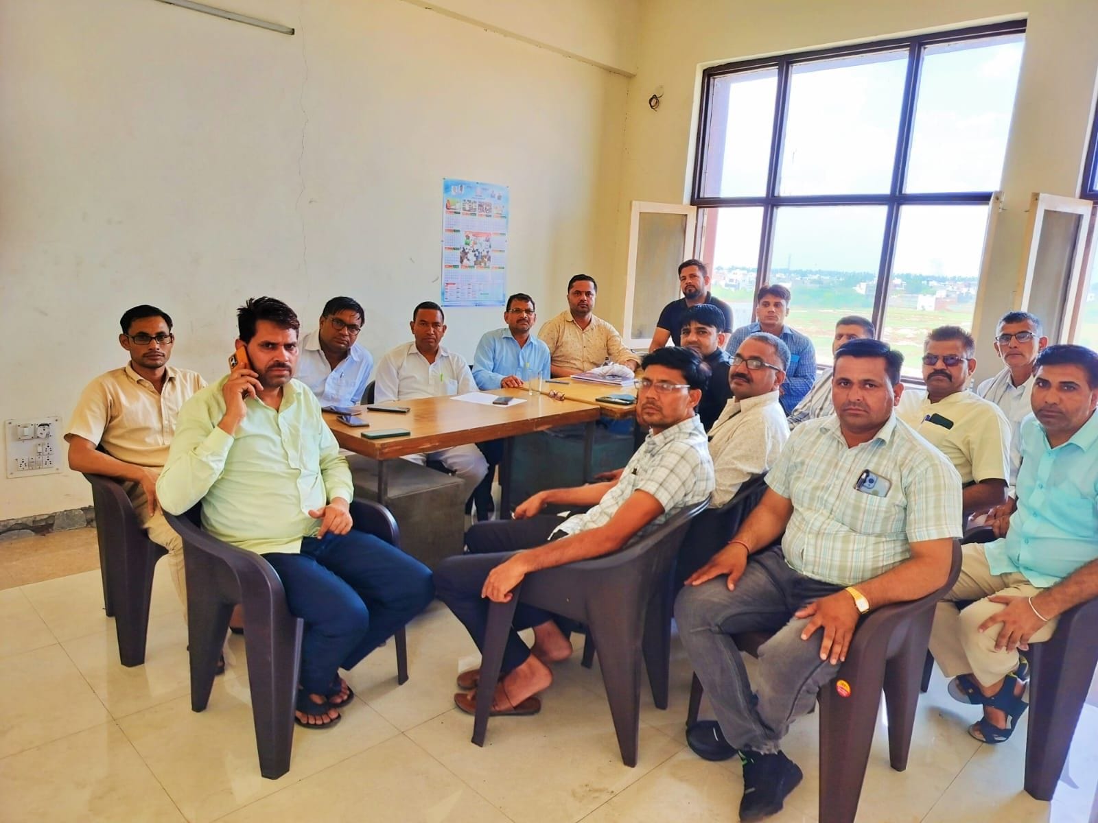 10जेएनडी14: बैठक में मौजूद हरियाणा रोडवेज जागृति मंच के सदस्य। संवाद