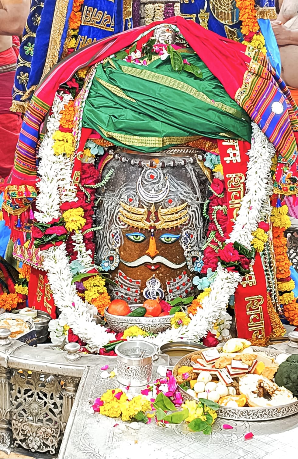 भस्म आरती मे पगड़ी से सजे बाबा महाकाल....भक्तो को हुए अलौकिक दर्शन