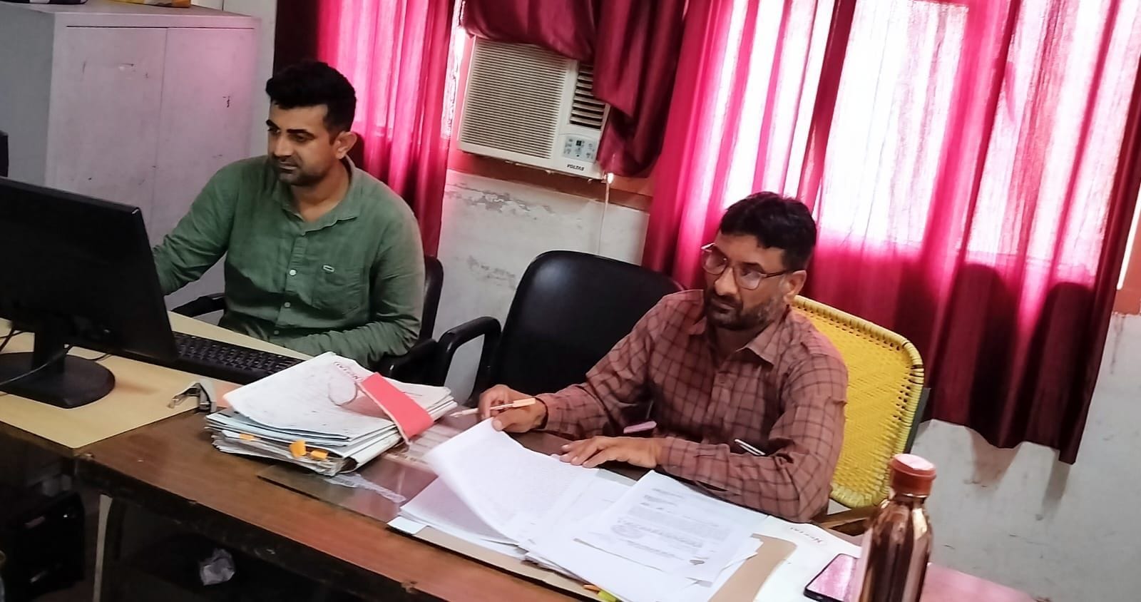 ृ10जेएनडी29: जिला खाद्य एवं आपूर्ति विभाग के कार्यालय में रिक्त राशन डिपो को लेकर अंतिम तिथि बढ