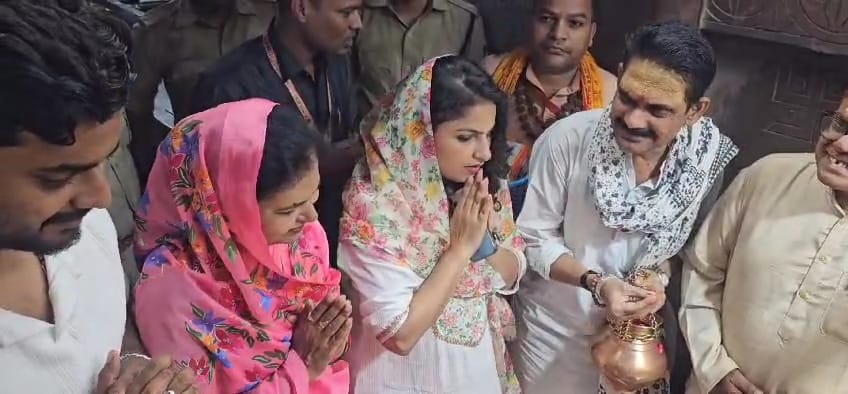 ओंकारेश्वर ज्योतिर्लिंग दर्शन करने पहुंचे सीएम डॉक्टर यादव के परिजन