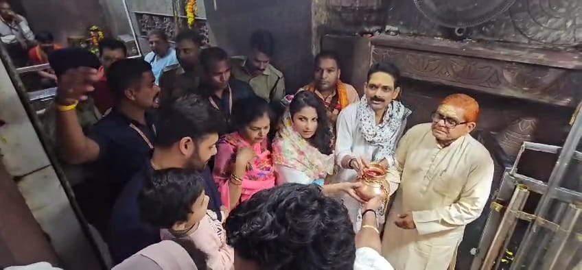 ओंकारेश्वर ज्योतिर्लिंग दर्शन करने पहुंचे सीएम डॉक्टर यादव के परिजन