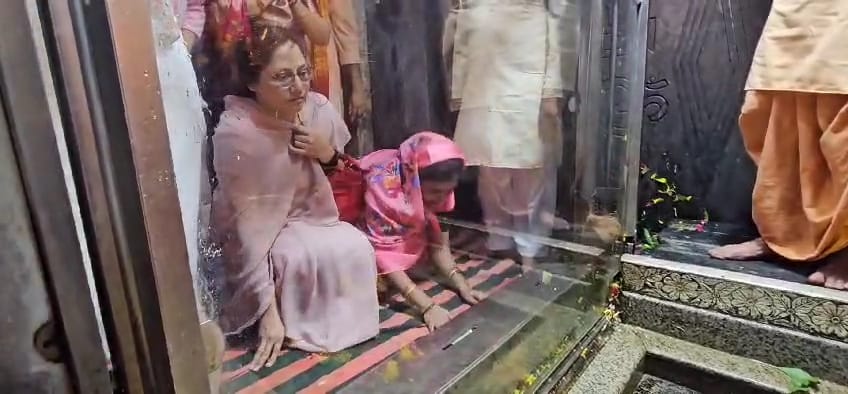 ओंकारेश्वर ज्योतिर्लिंग दर्शन करने पहुंचे सीएम डॉक्टर यादव के परिजन