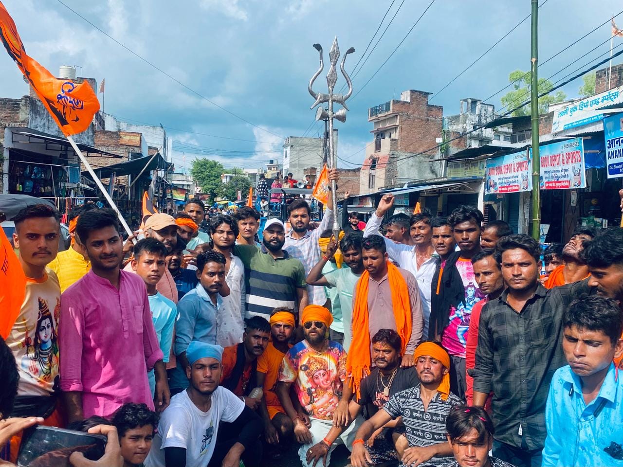 बीसलपुर के गुलेश्वर नाथ मंदिर परिसर में लगा मेला।संवाद बीसलपुर के गुलेश्वर नाथ मंदिर परिसर में लगा मेला।संवाद