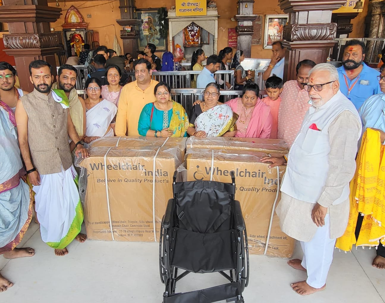 भस्म आरती मे वैष्णव तिलक लगाकर सजे बाबा महाकाल.......भांग और डायफ्रूट से हुआ श्रंगार