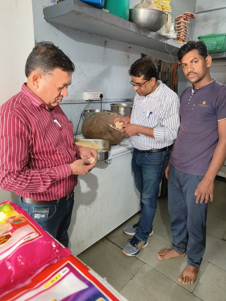 रक्षाबंधन पर्व से पहले खाद्य सुरक्षा विभाग ने की बड़ी कार्रवाई