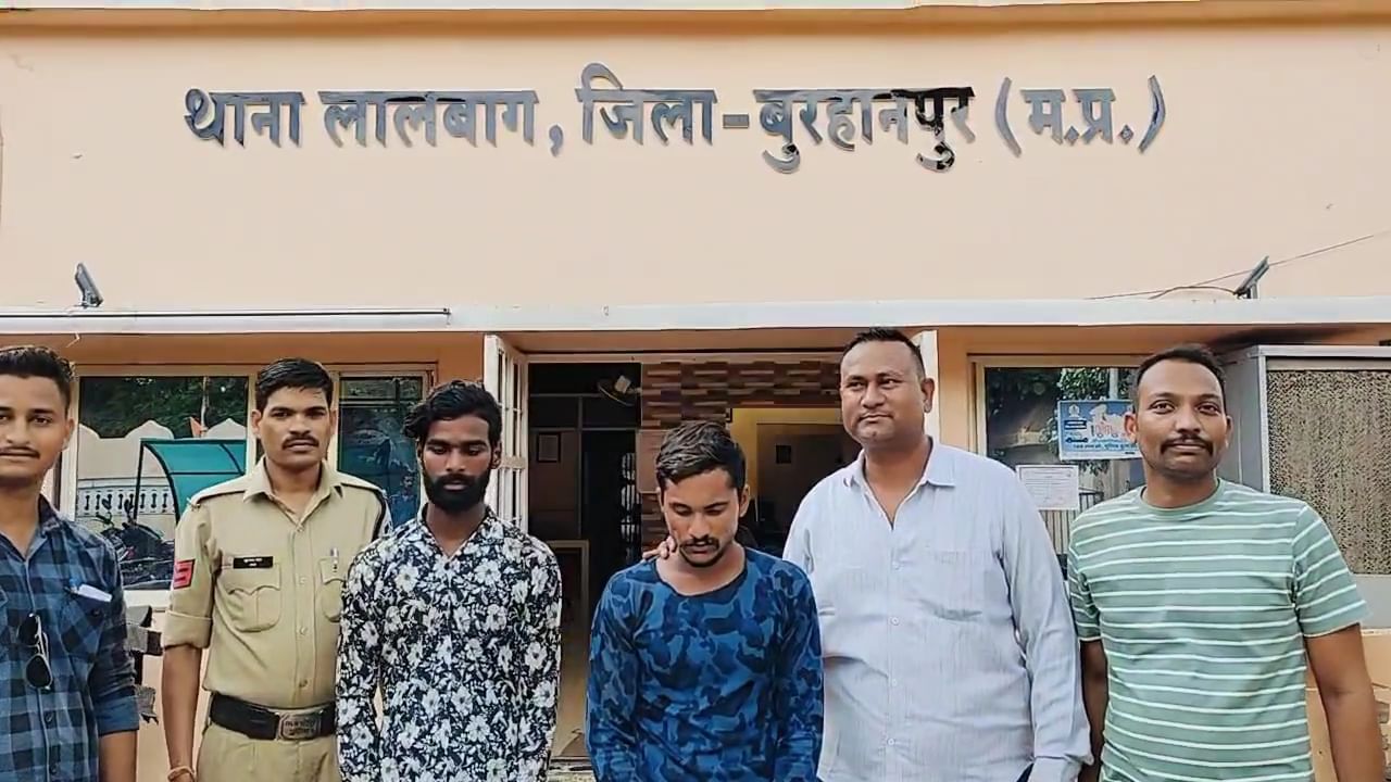 पुलिस गिरफ्त में आए चोरी करने वाले बदमाश