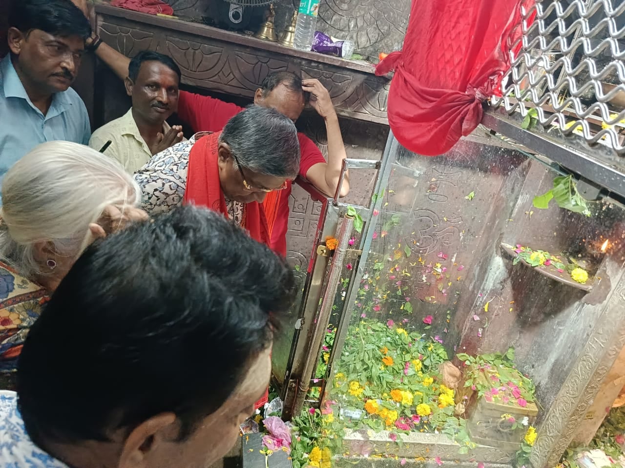 राम जन्मभूमि केस लड़ने वाले सर्वोच्च न्यायालय के वरिष्ठ अधिवक्ता ने किये ज्योतिर्लिंग दर्शन