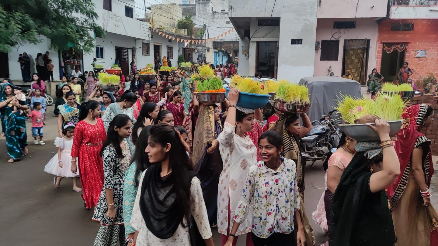 निमाड़ में रही भुजरिया पर्व की धूम