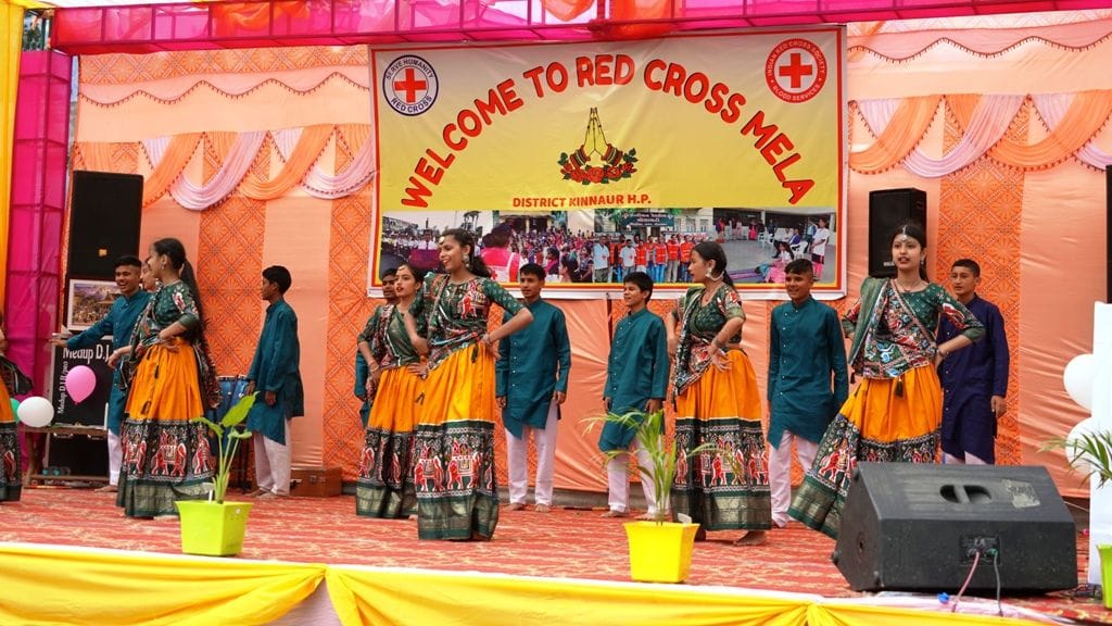 राजस्व मंत्री जगत सिंह नेगी किन्नौर में आयोजित दो दिवसीय रेड क्रॉस मेले का शुभारंभ करते हुए। राजस्व मंत्री जगत सिंह नेगी किन्नौर में आयोजित दो दिवसीय रेड क्रॉस मेले का शुभारंभ करते हुए।
