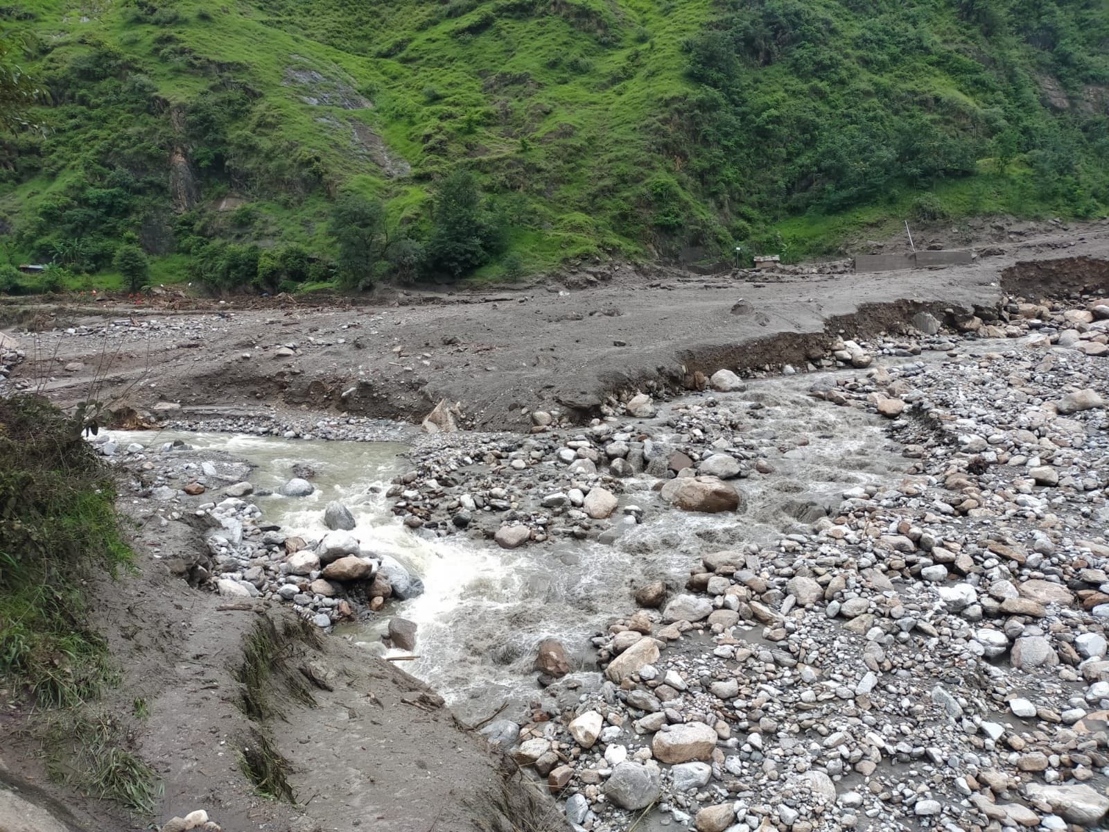 समेज त्रासदी में जल शक्ति विभाग की पेयजल योजना का मिटा नामो निशान