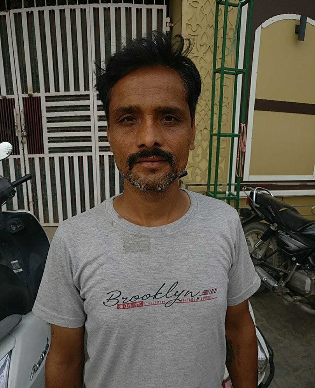 अंबाला छावनी में रामबाग रोड से निशात बाग मेन रोड पर बंद पड़ी स्ट्रीट लाइट अंबाला छावनी में रामबाग रोड से निशात बाग मेन रोड पर बंद पड़ी स्ट्रीट लाइट