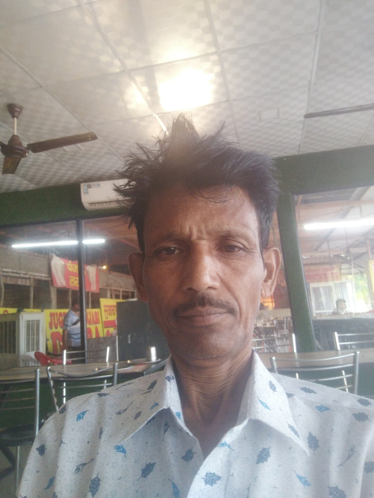 अंबाला छावनी में रामबाग रोड से निशात बाग मेन रोड पर बंद पड़ी स्ट्रीट लाइट अंबाला छावनी में रामबाग रोड से निशात बाग मेन रोड पर बंद पड़ी स्ट्रीट लाइट