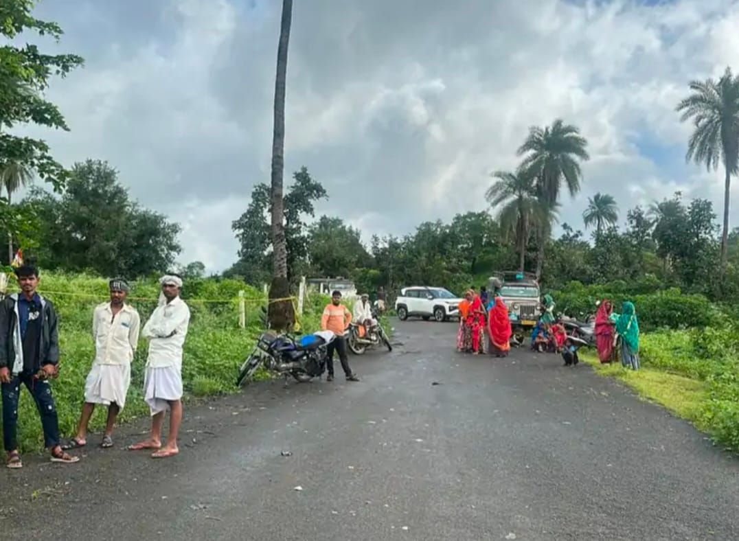 डेरी मार्ग पर फिनियाफली में तेज बहाव को पार करने के प्रयास के दौरान एक व्यक्ति बहा, एक सामाजिक 
